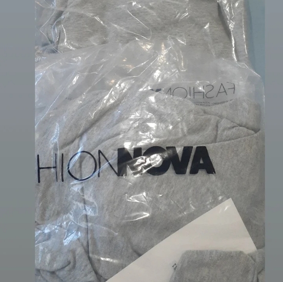 Joggers - Picture 2 of 3